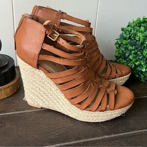Torrid Platform Gladiator Wedges.4W Cognac Strappy Covered Platform Size 7